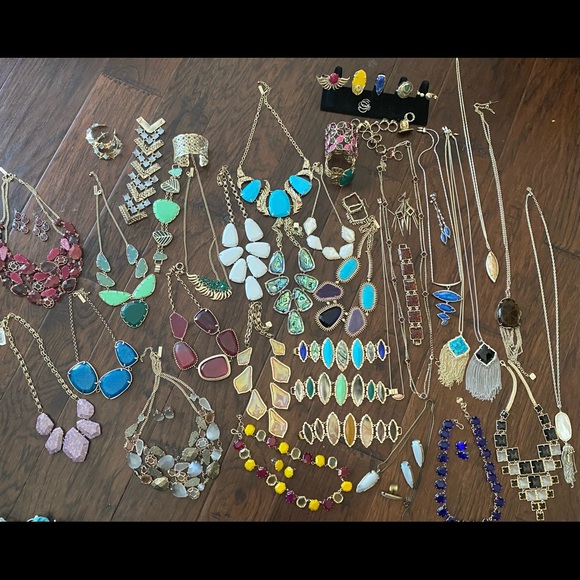 Meet your Posher, Letticia - Picture 2 of 6